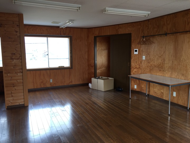 福島県耶麻郡猪苗代町の住宅で木製内窓設置やキッチン交換などをした全面内装リフォーム事例