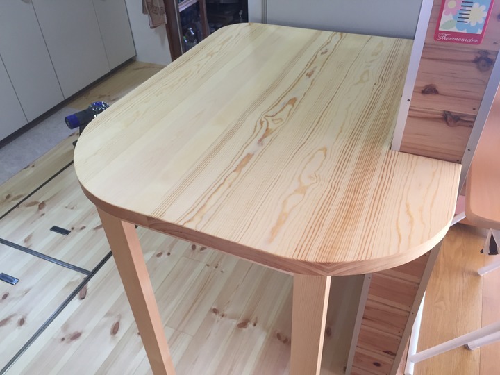福島県耶麻郡北塩原村のお家で台所に置くテーブルをオーダーメイドした家具製作事例