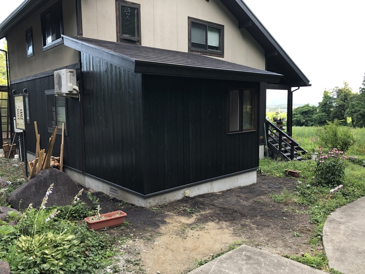 福島県耶麻郡猪苗代町のお家で寝室を増築して無垢材を使った自然素材リフォーム